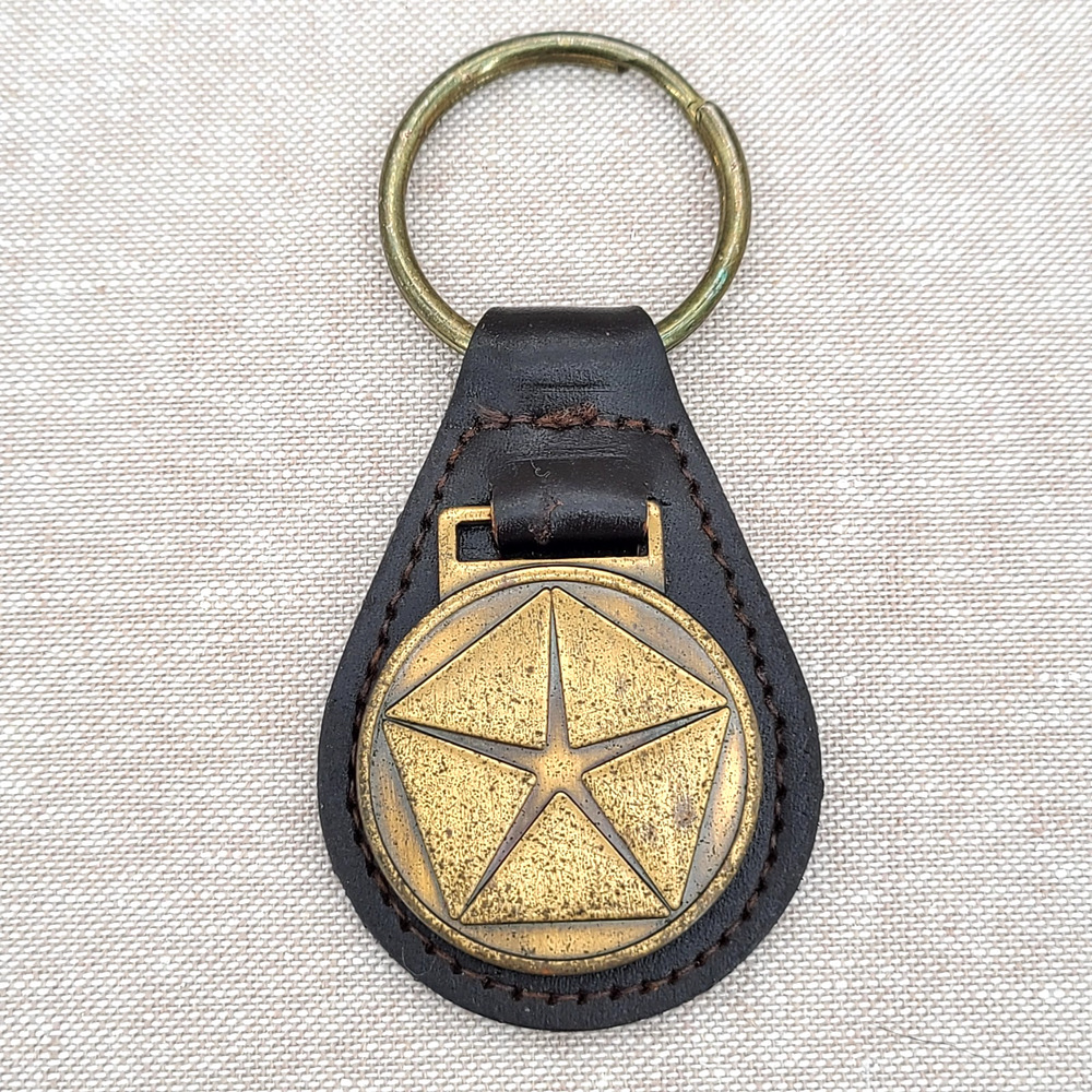 WARREN MICHIGAN 48090 Vintage Chrysler Pentastar Logo Key Chain Lost & Return